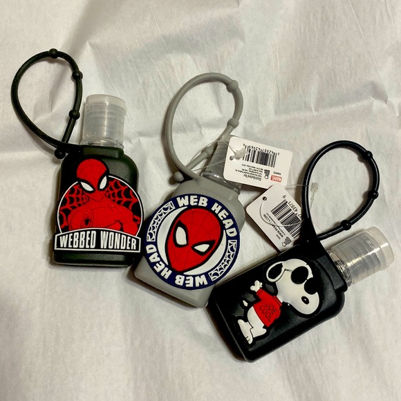 Marvel and Peanuts hand sanitizers with holders - Picture 1 of 1
